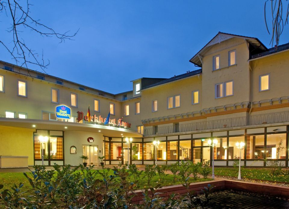 Parkhotel Krone Бенсгайм Екстер'єр фото